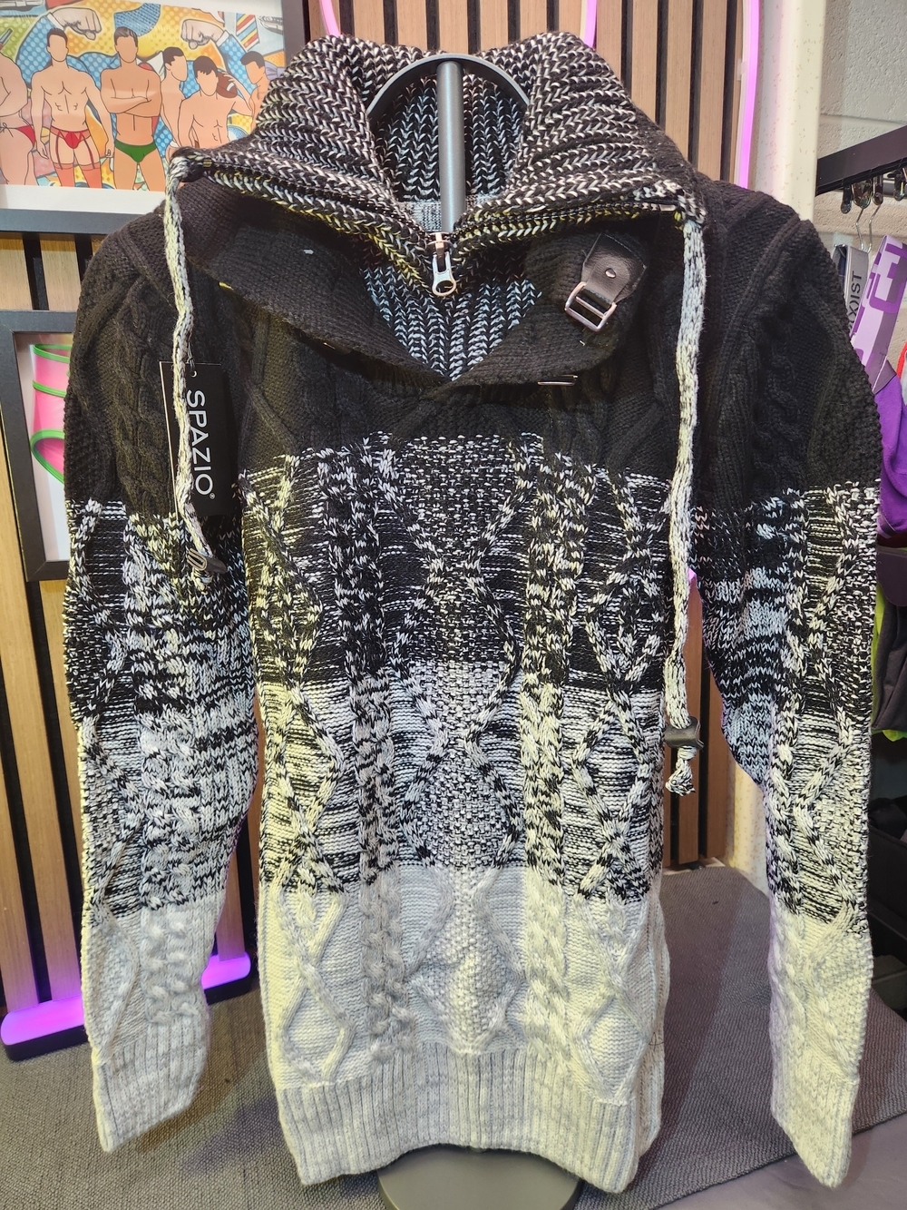 Men's Black & Cream Gradient Cable-Knit Zip Sweater